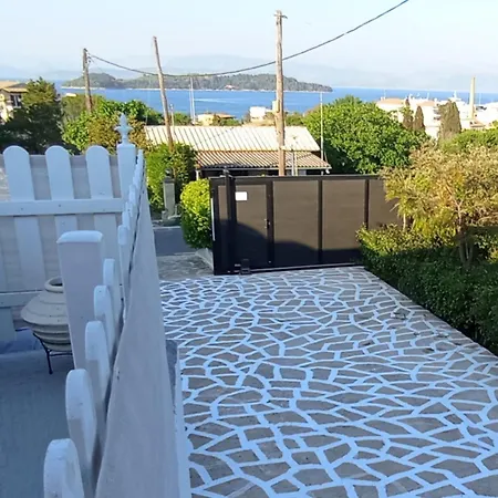 Summer House In Corfu Town Apartament Mantouki
