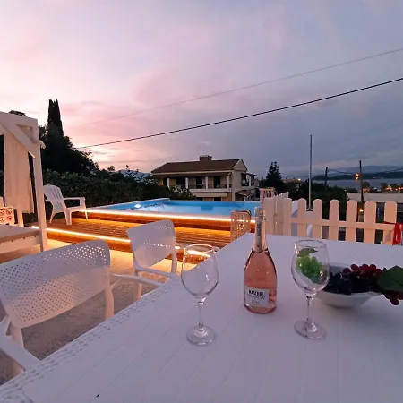 Summer House In Corfu Town *
