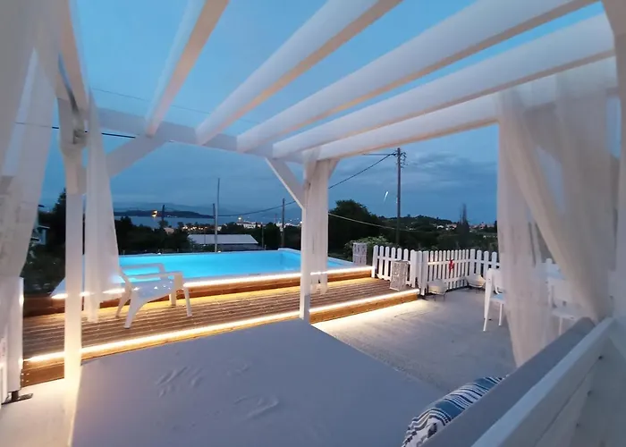 Summer House In Corfu Town
