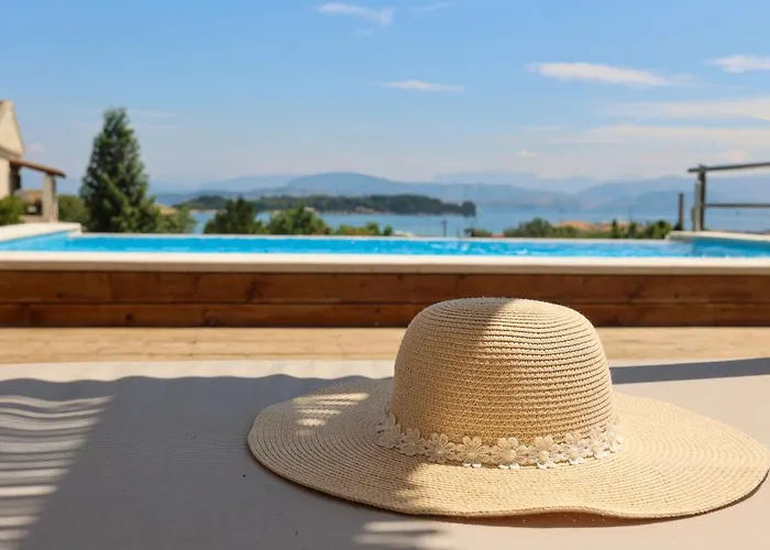 Summer House In Corfu Town Appartement Mantouki