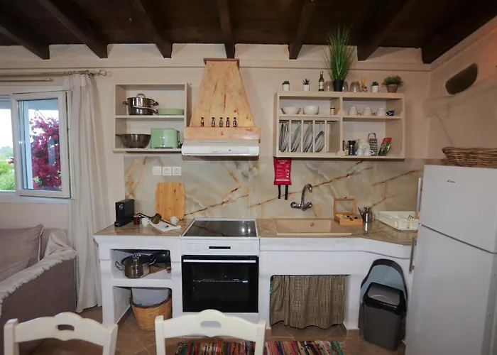 Summer House In Corfu Town Mantouki