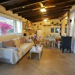 Summer House In Corfu Town Apartman